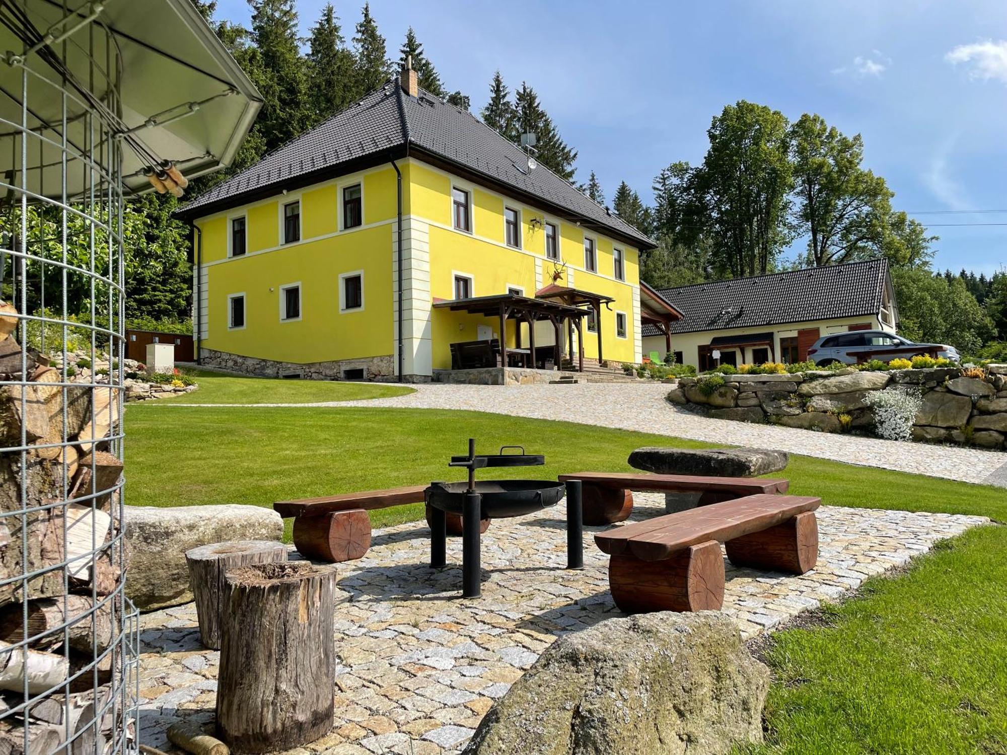 Apartmany Hajovna Lipno Loucovice Екстер'єр фото